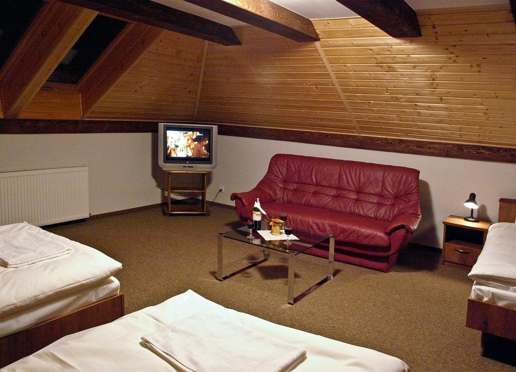 Noclegi Helvet Ustrzyki Dolne Habitación foto