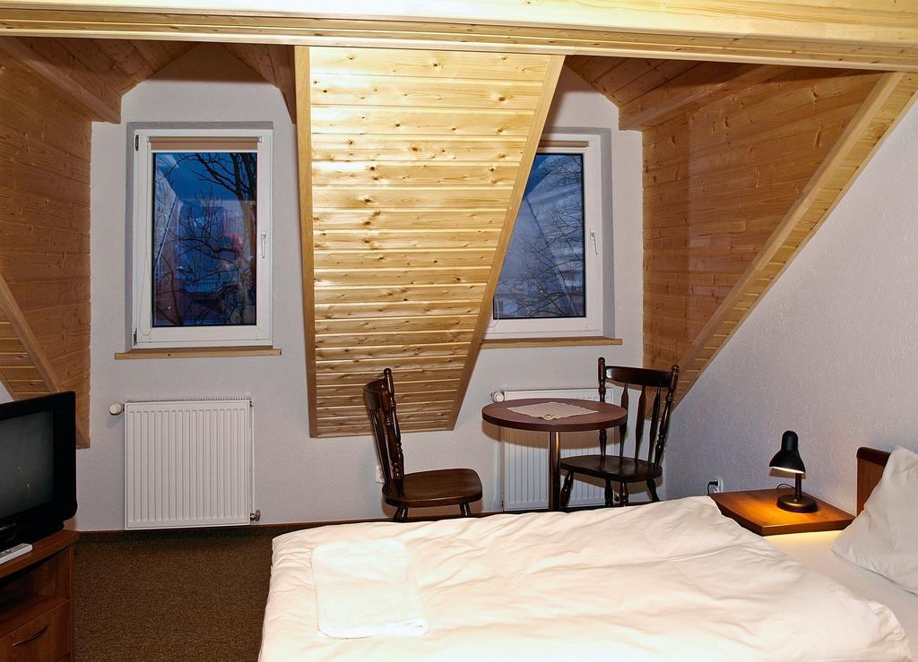 Noclegi Helvet Ustrzyki Dolne Habitación foto